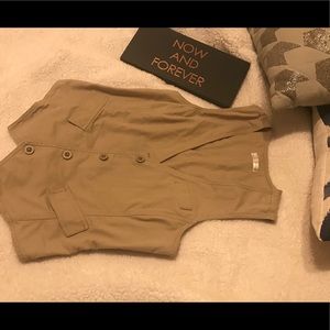 Old Navy Versatile Khaki Vest Large